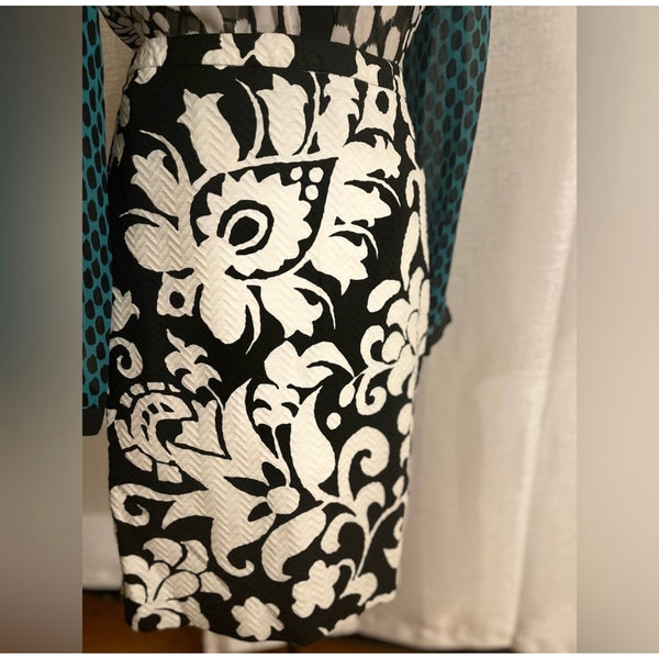 Talbots Black and White Floral Pencil Skirt Size 8