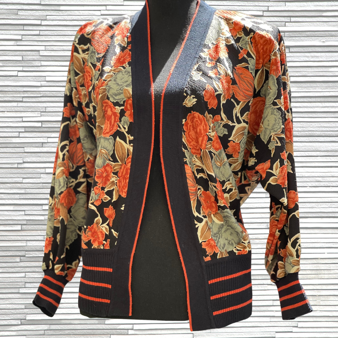 Chic and Sporty Lightweight Jacket